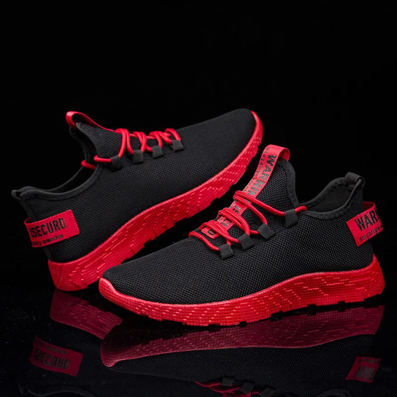 Scarpa sportiva primavera/estate da uomo, traspirante, morbida e resistente. Misura dal 39 al 47, disponibile rossa, gialla e nera.