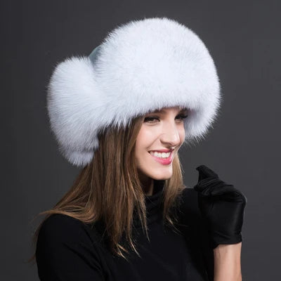 Cappello da Donna in Poliestere e Pelliccia Sintetica: Eleganza e Calore per l'Inverno.