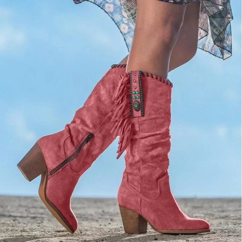 Stivali da donna autunno-inverno con plateau e tacco. Casual, traspiranti, alla moda.