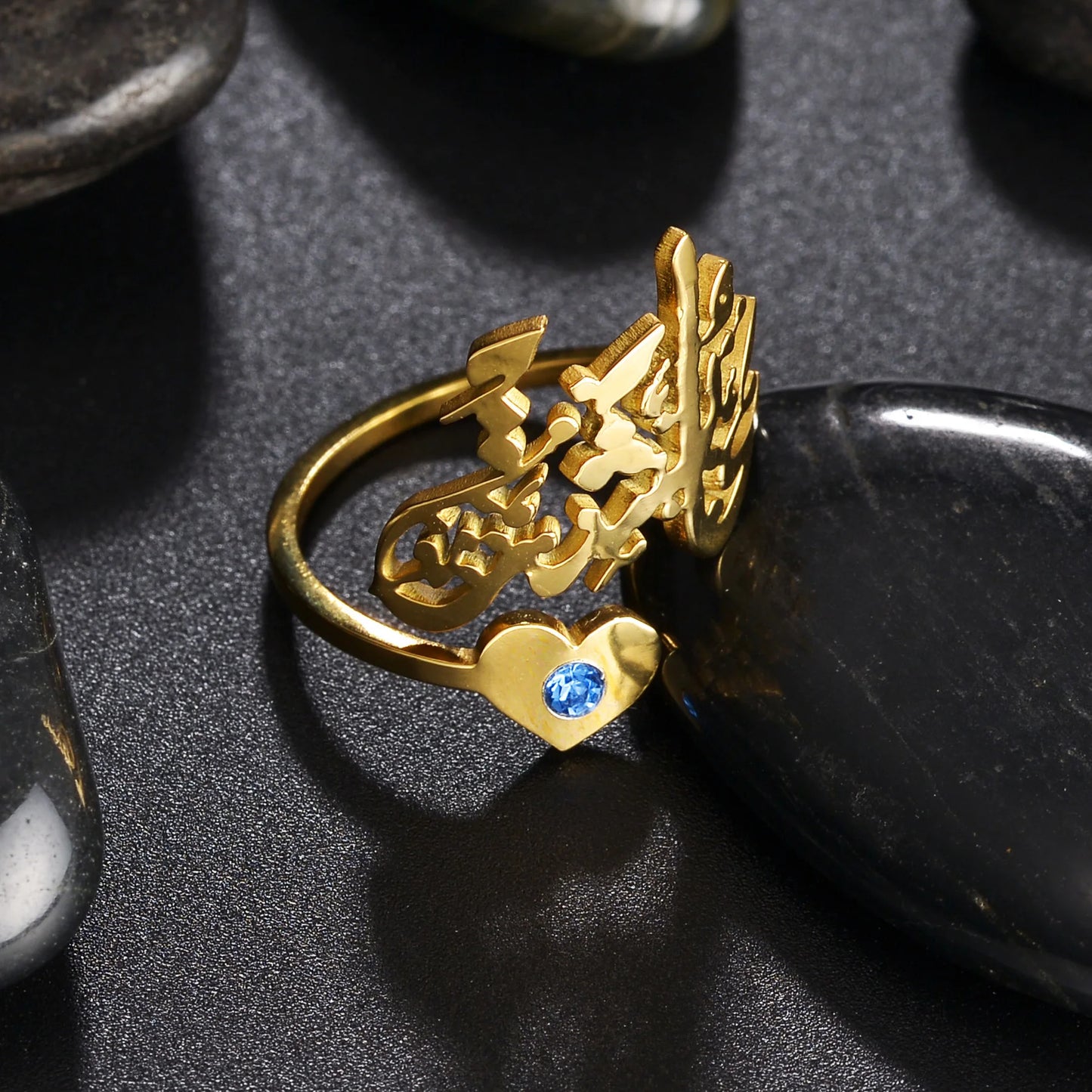 Anello Personalizzato con Nome in Arabo: Un Gioiello Unico per Te.