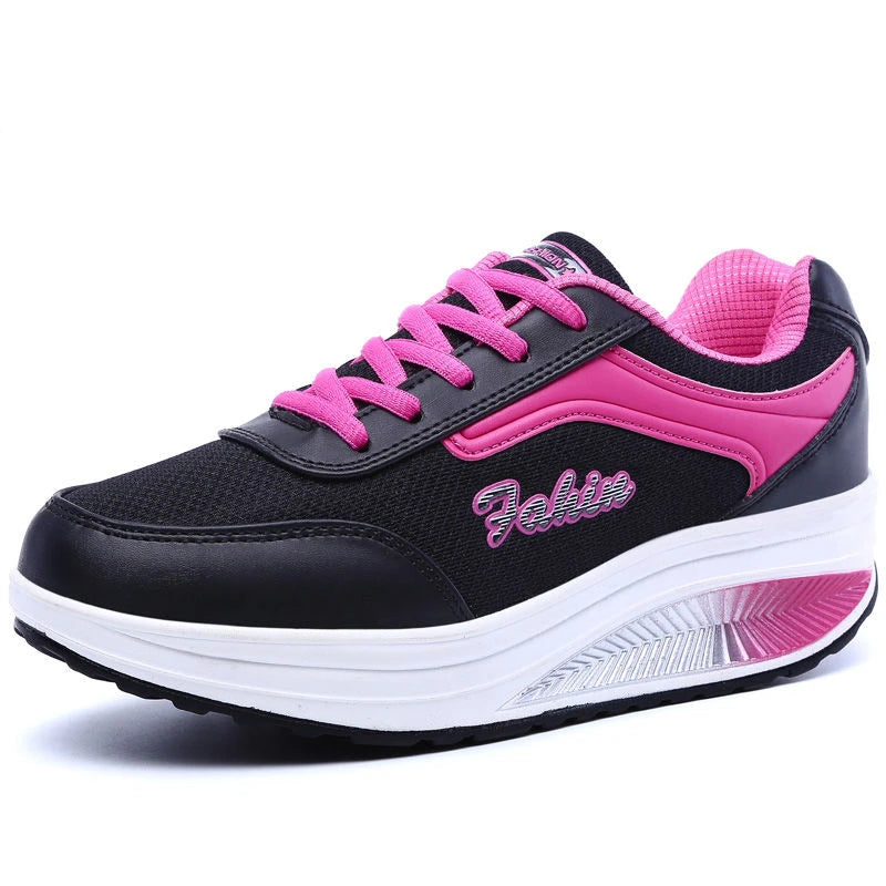 Scarpa sportiva da donna, elegante, antiscivolo e colorata. Ultra traspirante, leggera, comodità ai tuoi piedi.