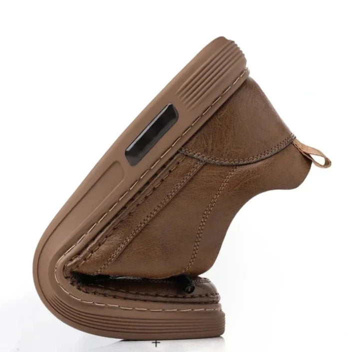 Scarpa primavera/autunno da uomo, in pelle, impermeabile, traspirante, morbida e resistente. Tre colori, dal 39 al 44.