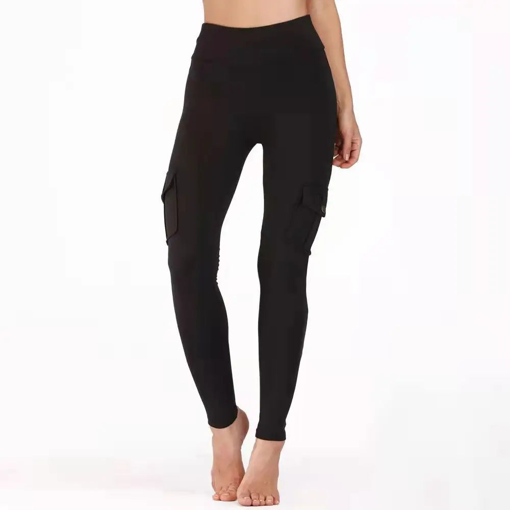 Pantaloni leggins elasticizzati, sportivi/casual da donna, con tasche. Ampia scelta tra 6 colori e 4 taglie.