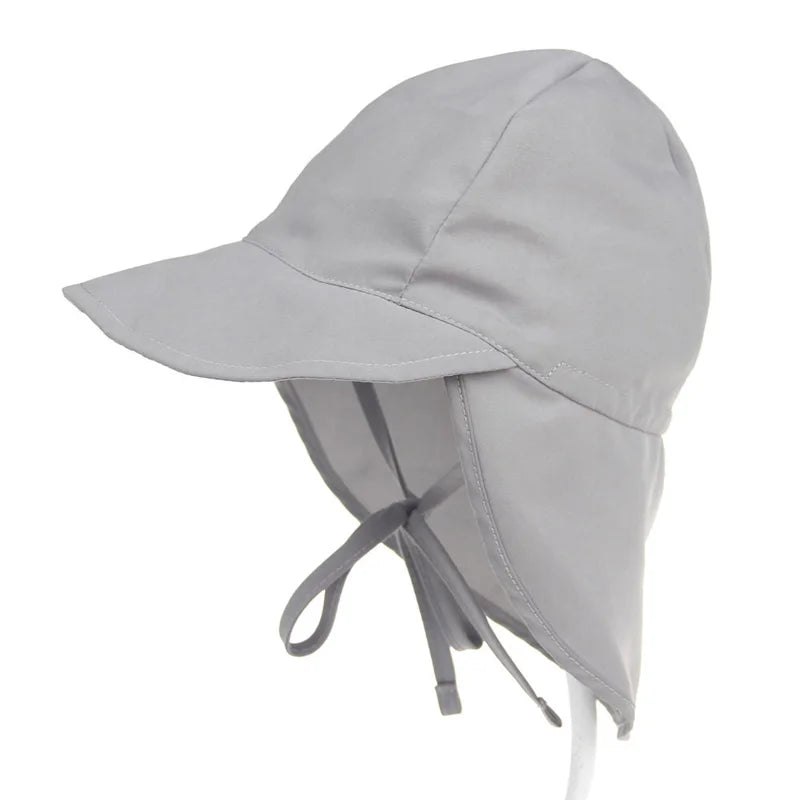 Cappello primavera/estate unisex per bambini con grande tesa e telo posteriore. Protezione a 360° in poliestere traspirante.