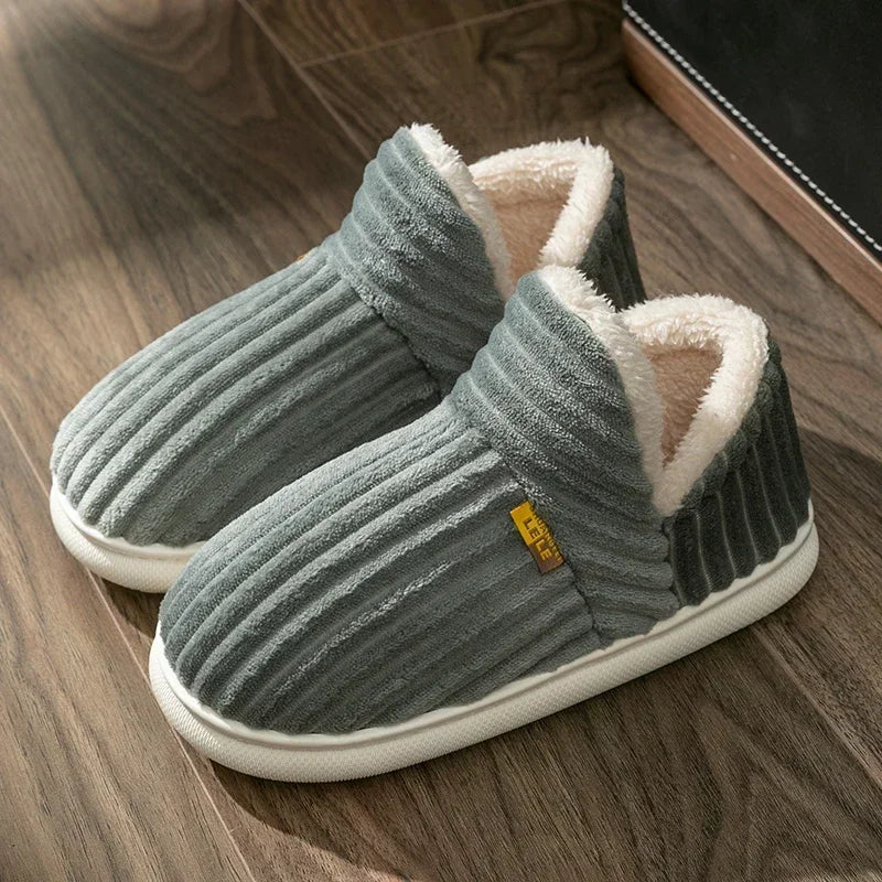 Pantofole Peluche Unisex: Calde, Antiscivolo e Leggere per il Massimo Comfort a Casa.