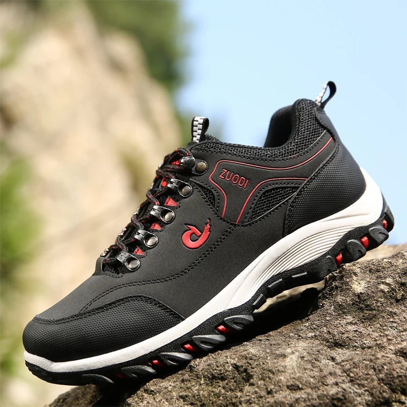 Scarpa da ginnastica uomo, casual, traspirante, morbida. Misure dal 39-48 e colori a scelta.