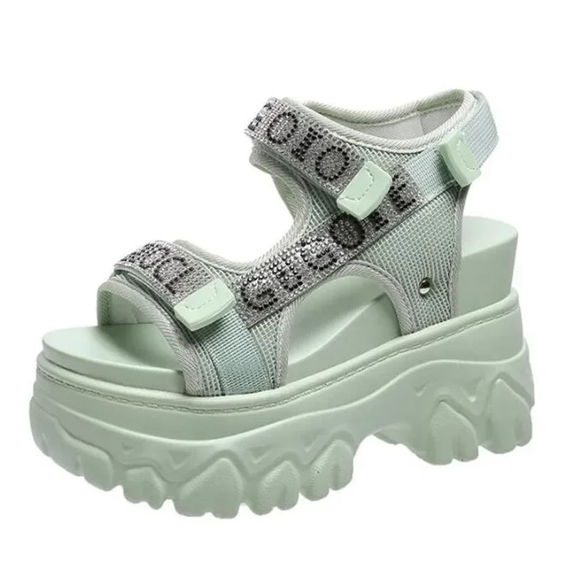 Sandali Casual Donna, Antiscivolo e Resistente: Tacco 8 cm per il Massimo Comfort.