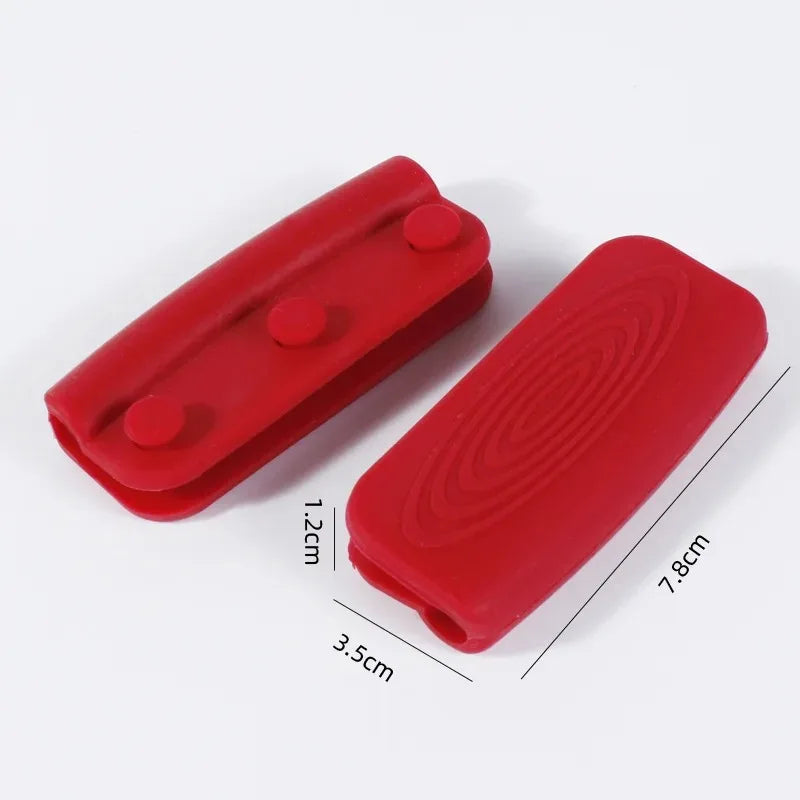 Coprimanico per pentola, per isolamento termico. In silicone antiscottatura antiscivolo.