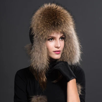 Cappello da Donna in Poliestere e Pelliccia Sintetica: Eleganza e Calore per l'Inverno.