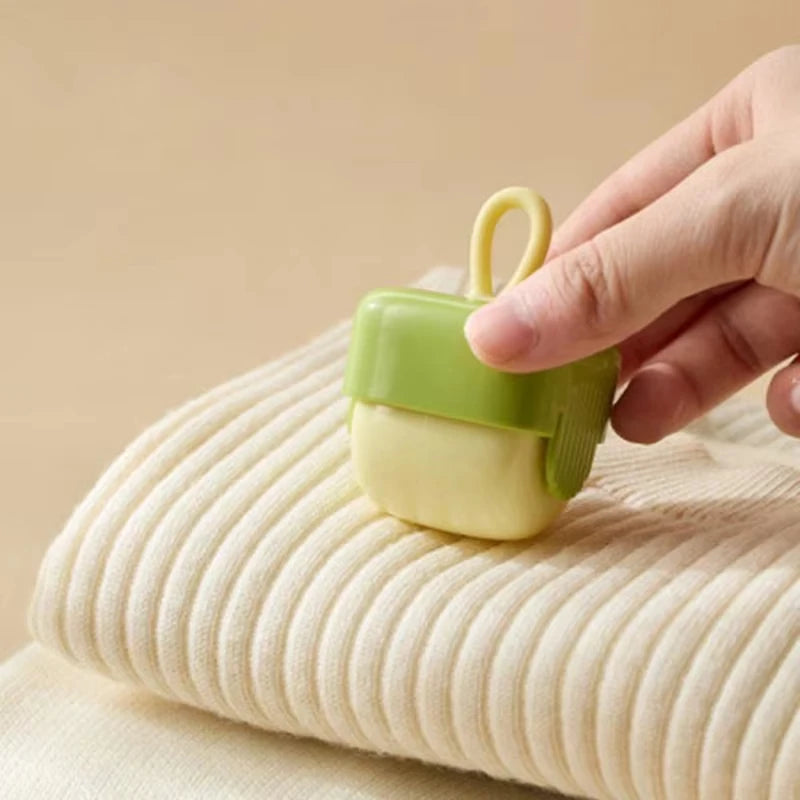 🧺 Leva-Pelucchi Manuale a Rullo – Riutilizzabile, Ecologico, Leggero e Portatile.