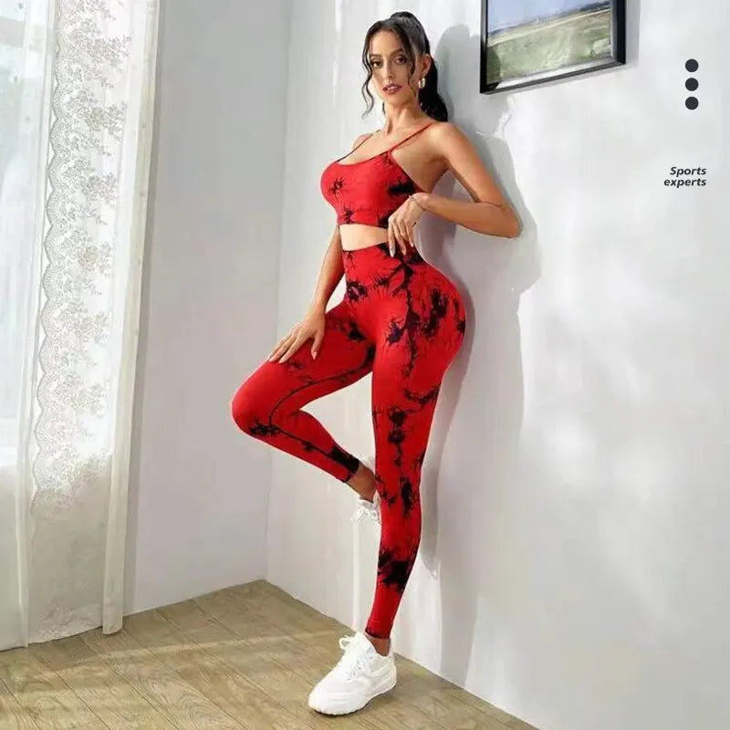 Pantaloni leggins con top. Set elasticizzato, sportivo/casual da donna, quattro colori, tre taglie.