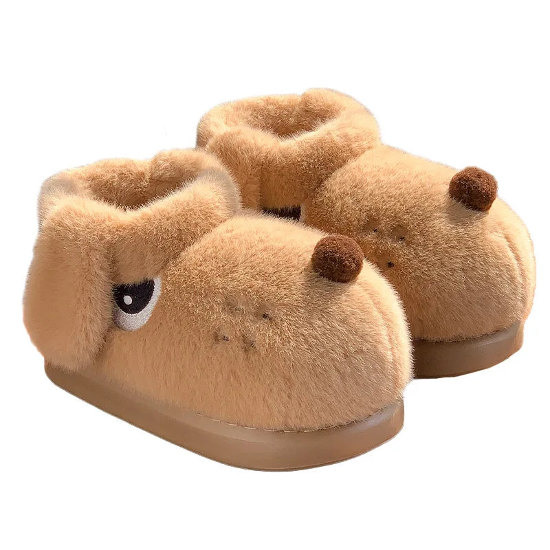 Pantofole invernali a forma di simpatico e docile cane. Vestibilità per uomo/donna, calde, antiscivolo, leggere. Comfort e comodità a casa.