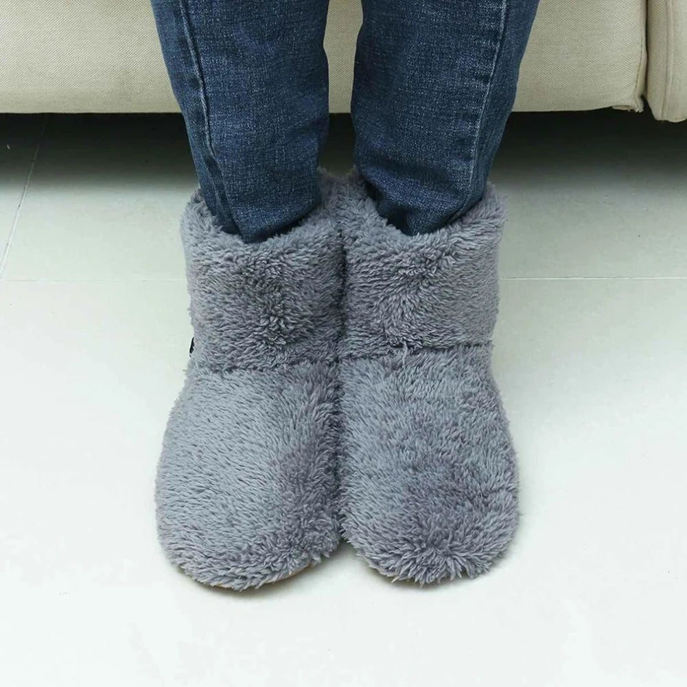 Pantofole Scaldapiedi Elettriche USB. In Morbido Peluche. Comfort e Calore Intelligente a Portata di Mano.