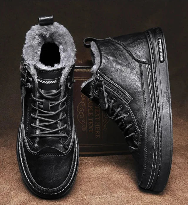 Scarpa/stivaletto invernale in pelle per uomo. Con rivestimento interno in morbida pelliccia, 2 colori, 6 misure a scelta.