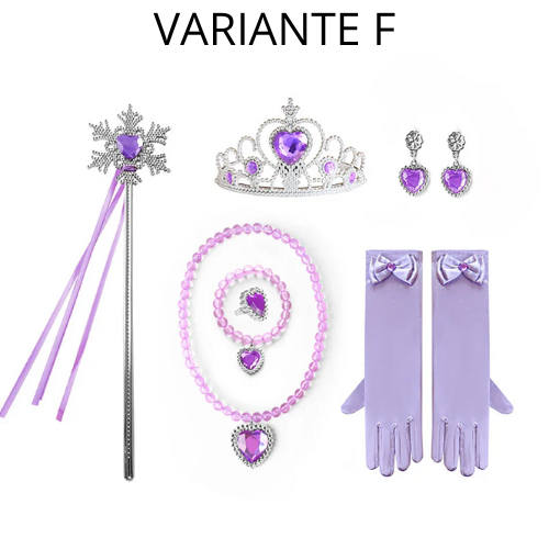 Carnevale, festa . Accessori per abito da principessa. Parrucca, corona, guanti ed altri accessori per outfit da principessa.