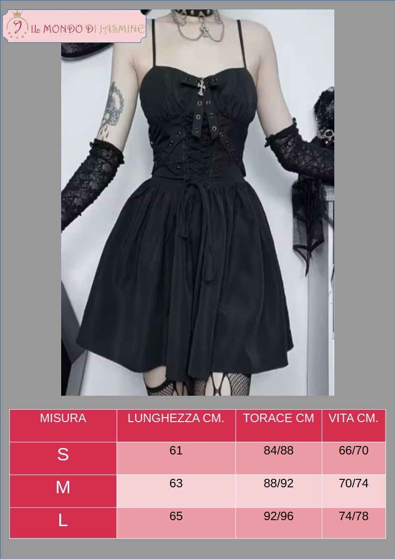 Abito da donna. Selezione di abiti in diverso stile vittoriano, gotico, con merletti in pizzo. Ideale come costume per carnevale, cosplay, feste.
