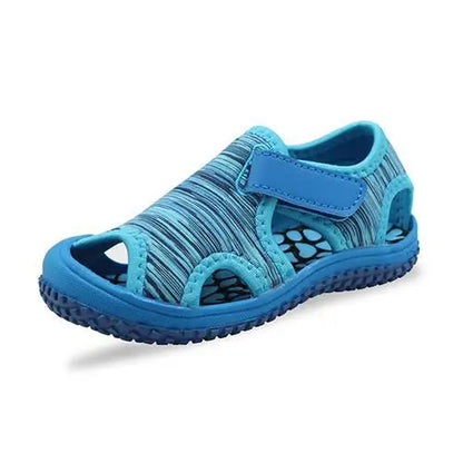 Sandali estivi per bambino/a con chiusura a strappo. Comfort, leggerezza e praticità.