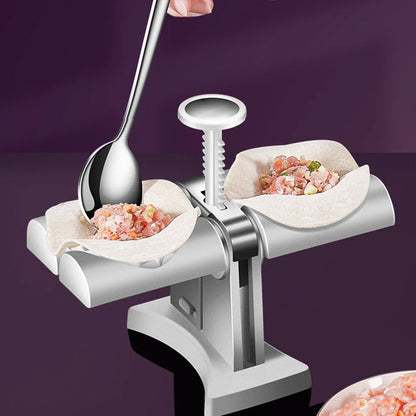 Pressa stampo automatica per ravioli. Stampo a pressione per pasticceria.