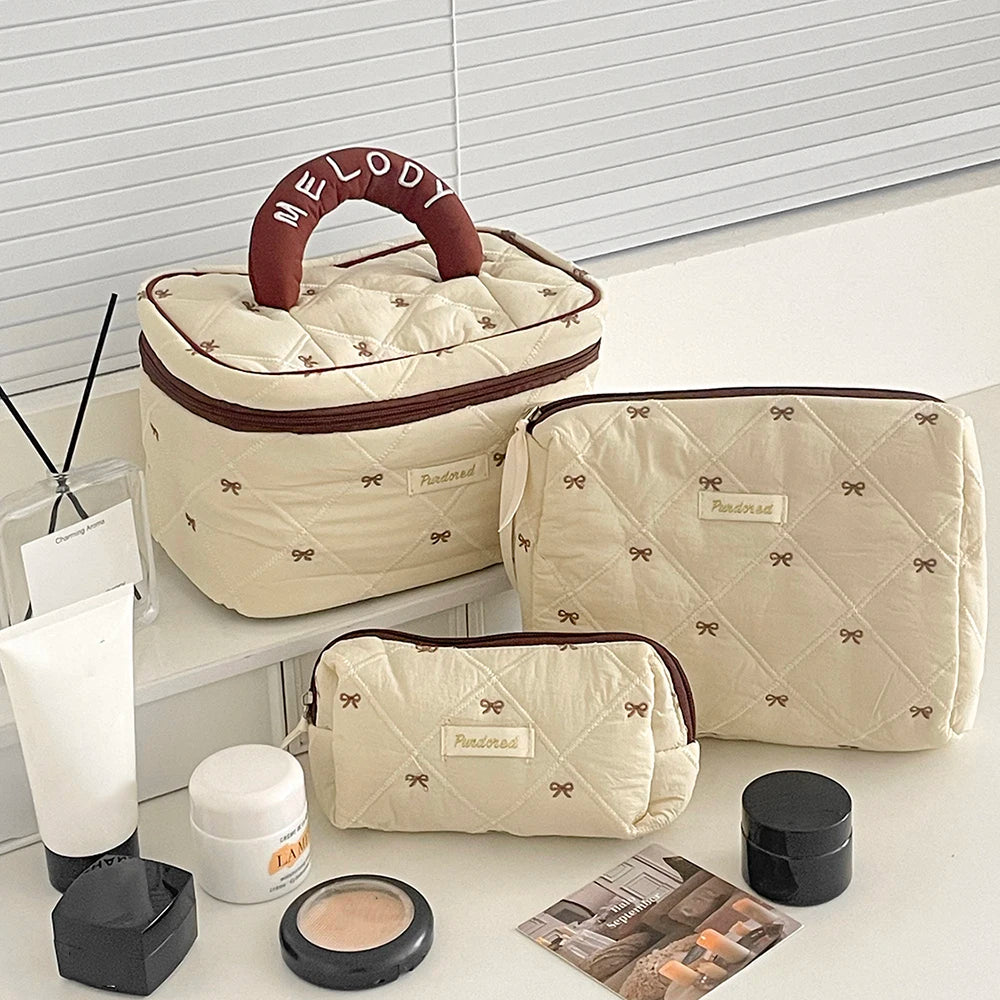 🧳 Beauty-Case Organizer da Viaggio – 3 Misure in Cotone e Nylon | Eleganza, Praticità e Capacità.