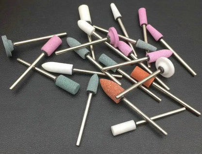 Punte per unghie in pietra di ceramica, Set 100 frese per trapano “nail art”. Essenziali per manicure/pedicure, cura delle unghie.