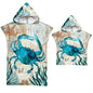 Asciugamano poncho per adulti e bambini con cappuccio.  Per sauna, spa, spiaggia, piscina.