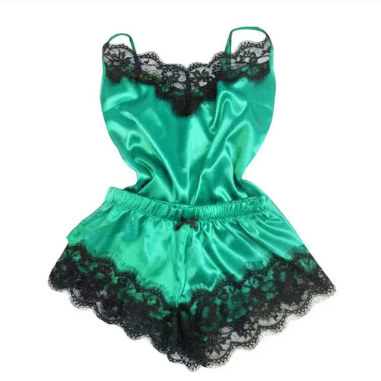 Lingerie babydoll da donna in raso. Set 2 pezzi: top e coulisse con pizzo.