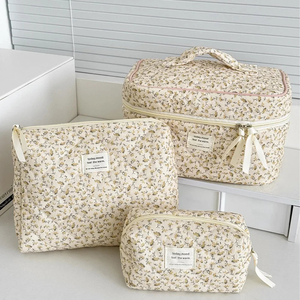 🧳 Beauty-Case Organizer da Viaggio – 3 Misure in Cotone e Nylon | Eleganza, Praticità e Capacità.
