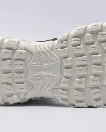 Scarpa sportiva primavera/estate da uomo, traspirante, morbida e resistente. Misura dal 39 al 44, disponibile vari modelli e colori.