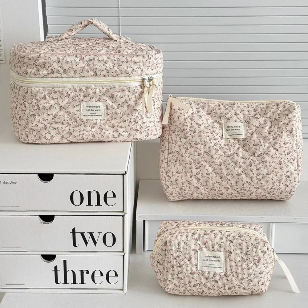 🧳 Beauty-Case Organizer da Viaggio – 3 Misure in Cotone e Nylon | Eleganza, Praticità e Capacità.