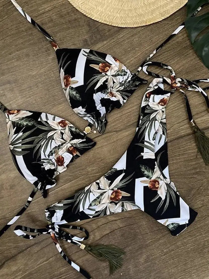 Costume Da Bagno Set 2 Pezzi: Bichini Vita Alta, dai Colori Vivaci e Design Moderno per Esaltare la Silhouette.