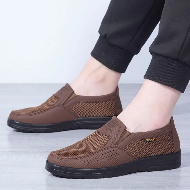 Scarpa mocassino casual, estate/primavera/autunno, morbida, traspirante, resistente. Misura dal 39 al 48, disponibile in 3 colori.