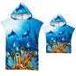 Asciugamano poncho per adulti e bambini con cappuccio.  Per sauna, spa, spiaggia, piscina.