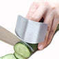 Protezione per le dita in acciaio inossidabile. Proteggi le dita mentre affetti con il coltello in cucina.