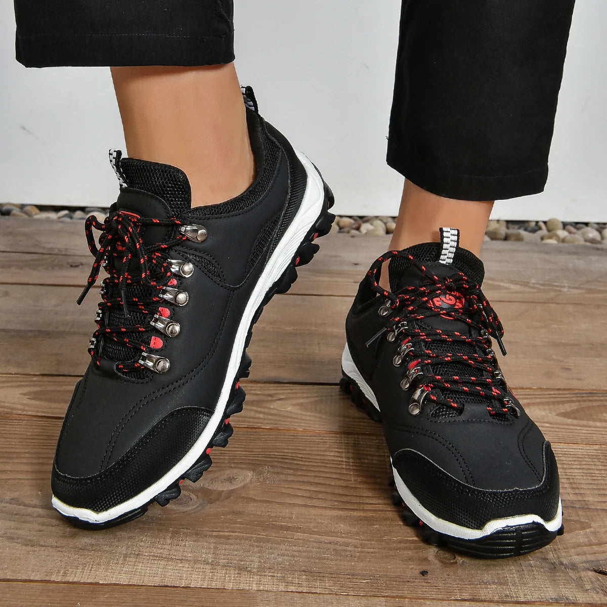 Scarpa sportiva casual, primavera/autunno, traspirante, resistente, morbida. Misura dal 39 al 48, disponibile in 3 colori.