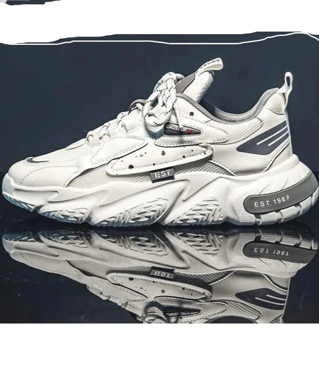 Scarpa sportiva primavera/autunno, traspirante, morbida e resistente. Misura dal 39 al 44, disponibile in più versioni e colori.