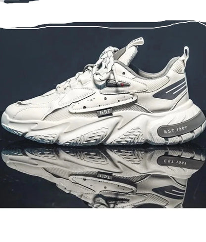 Scarpa sportiva primavera/autunno, traspirante, morbida e resistente. Misura dal 39 al 44, disponibile in più versioni e colori.