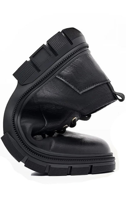 Scarpa da uomo, in pelle di alta qualità, impermeabile, traspirante, morbida e resistente.