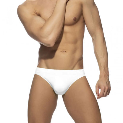 Costume Da Bagno Da Uomo, dai Colori Vivaci e Design Moderno.
