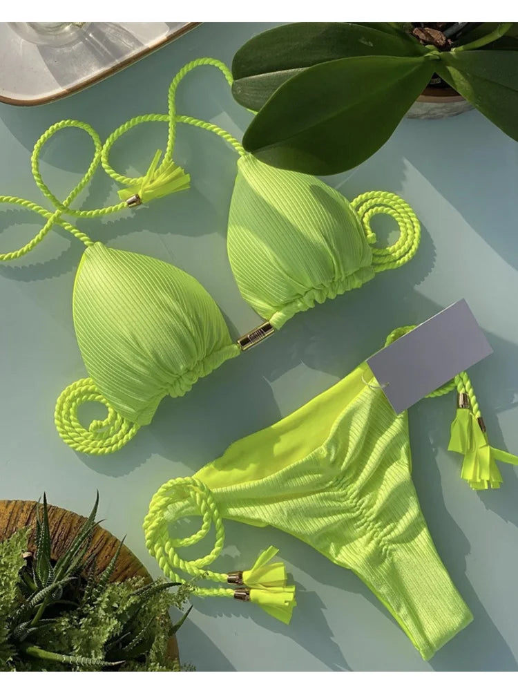 Costume da bagno da donna. Set 2 Pezzi a triangolo, chiusura a lacci regolabile, asciugatura rapida, non si restringe.