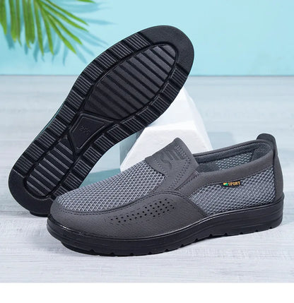 Scarpa mocassino casual, estate/primavera/autunno, morbida, traspirante, resistente. Misura dal 39 al 48, disponibile in 3 colori.