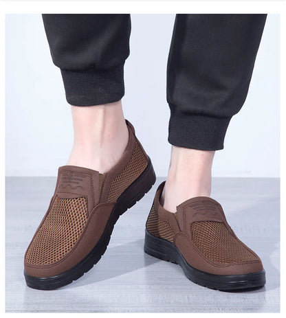 Scarpa mocassino casual, estate/primavera/autunno, morbida, traspirante, resistente. Misura dal 39 al 48, disponibile in 3 colori.