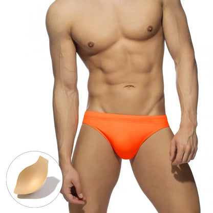 Costume Da Bagno Da Uomo, dai Colori Vivaci e Design Moderno.