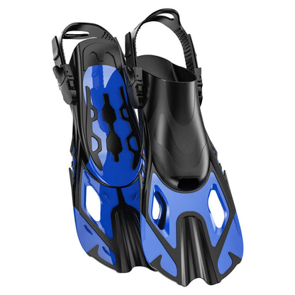 Pinne da nuoto in silicone antiscivolo. Pala corta, fibbie regolabili, flessibili e comode.