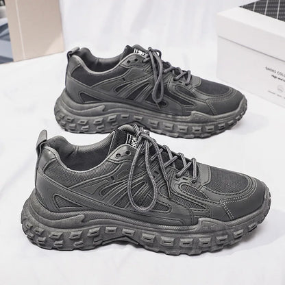 Scarpa sportiva primavera/estate da uomo, traspirante, morbida e resistente. Misura dal 39 al 44, disponibile vari modelli e colori.