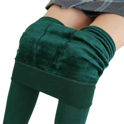 Calze/Calzamaia da donna invernali con imbottitura in pile. Otto colori a scelta, misura dalla S alla 3XL.