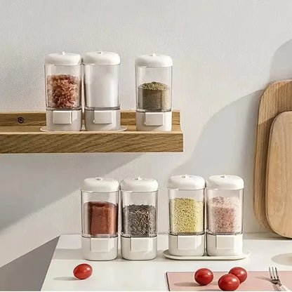 Bottiglia dosatrice, distributore di spezie, zucchero e altri ingredienti. Con bottone dosatore.
