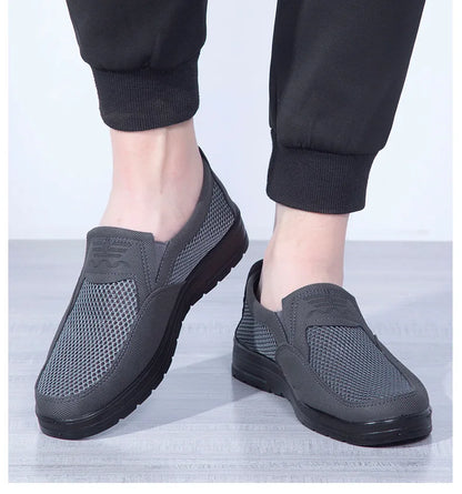 Scarpa mocassino casual, estate/primavera/autunno, morbida, traspirante, resistente. Misura dal 39 al 48, disponibile in 3 colori.
