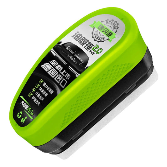 Strumento per la rimozione dell'olio dal parabrezza dell'auto, con creazione di pellicola protettiva antipioggia.ar Glass Car Detailing