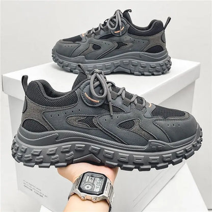 Scarpa sportiva primavera/estate da uomo, traspirante, morbida e resistente. Misura dal 39 al 44, disponibile vari modelli e colori.