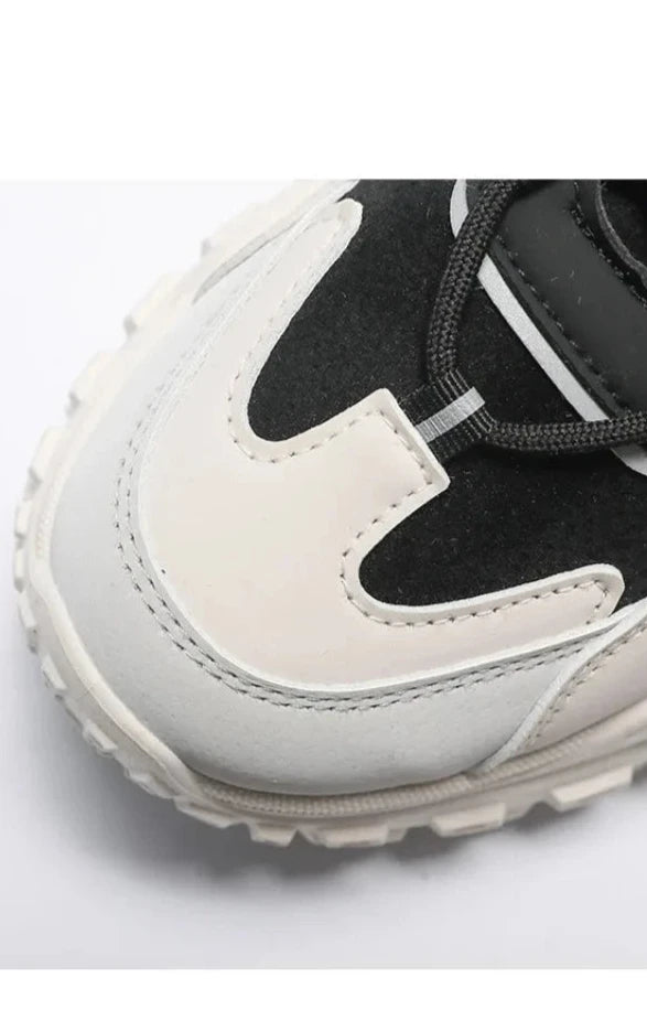 Scarpa sportiva primavera/estate da uomo, traspirante, morbida e resistente. Misura dal 39 al 44, disponibile vari modelli e colori.
